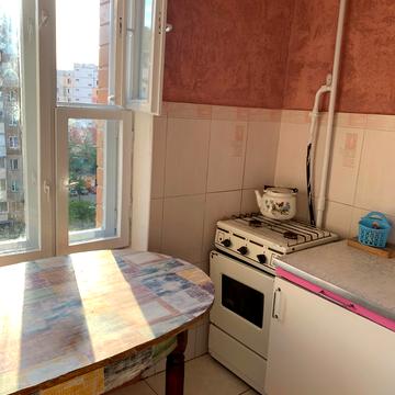 Червоної Калини просп. (Володимира Маяковського), 8-В