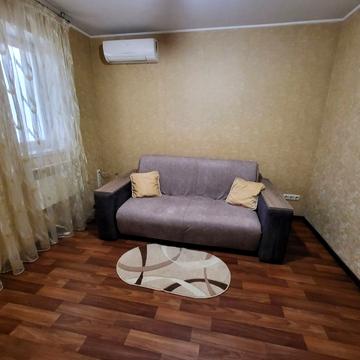 Сімферопольська вул., 20