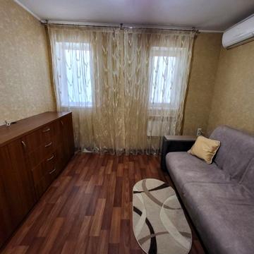 Сімферопольська вул., 20