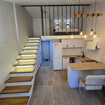 Вишнева вул., (Будинок)