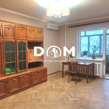 Наталії Ужвій вул., 10