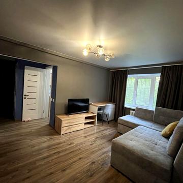 Верховної Ради бульв., 10-А