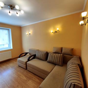 Волошкова вул., 2