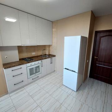 Академіка Шалімова вул., 70/2