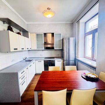 Олеся Гончара вул., 55