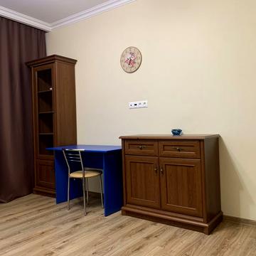 Олександра Попова вул., 3