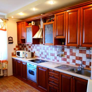 Микільсько-Слобідська вул., 2-Б