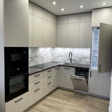 Дніпровська набережна вул., 20-А