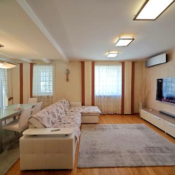 Добровольців вул. (Маршала Говорова), 3а