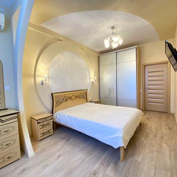 Євгена Коновальця вул. (Щорса), 44-А