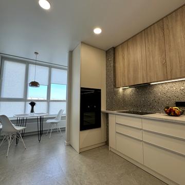 Припортова вул. (Героїв Сталінграда), 32