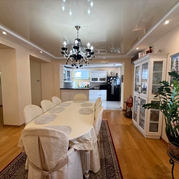 Машиністів вул., 20