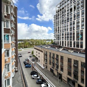 Набережна Перемоги вул., 62