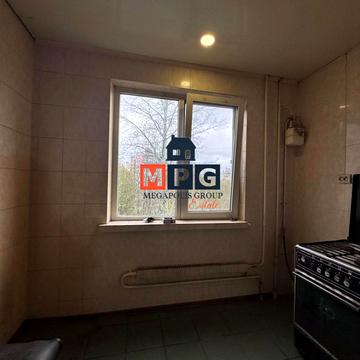 Академіка Павлова вул., 140