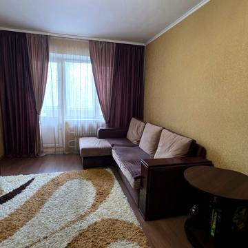 Данила Галицького вул., 12а