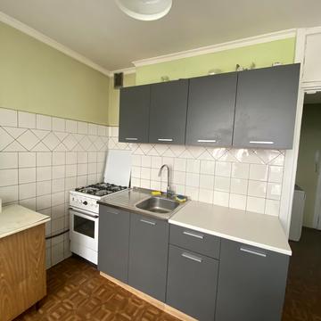 Мілютенка вул., 17