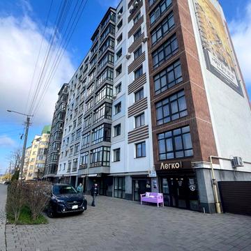 Берегова вул., 18