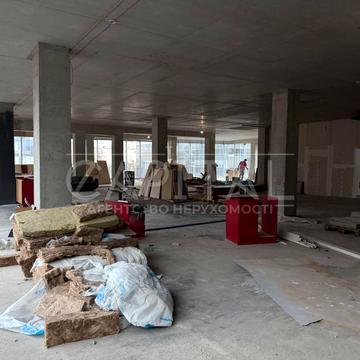 Нововокзальна вул., 19