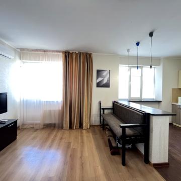 Юрія Пасхаліна вул. (Ілліча), 17