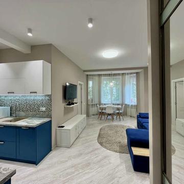 Шовковична вул., 13/2