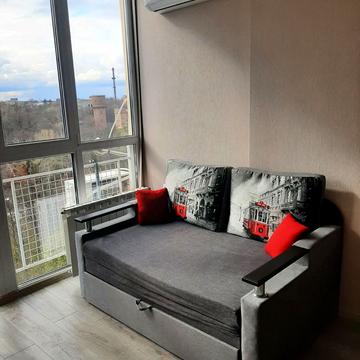 Ракетна вул., (Будинок 1)