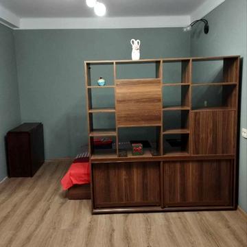 Чарівна вул., 159