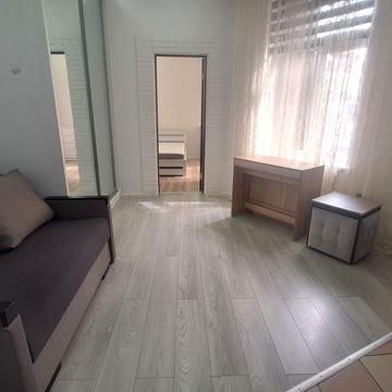 Ніжинська вул., 16