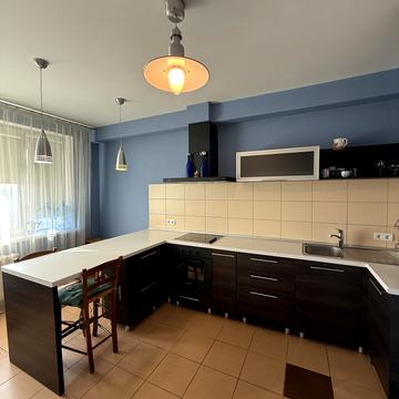 Михайла Гришка вул., 9