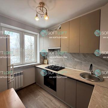 Світла вул., 39