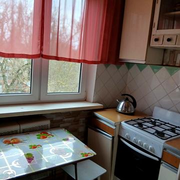 Героїв Крут вул. (Валентини Терешкової), 14а