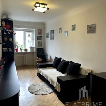 Марка Безручка вул., 25