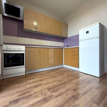 Валерія Лобановського вул., 29