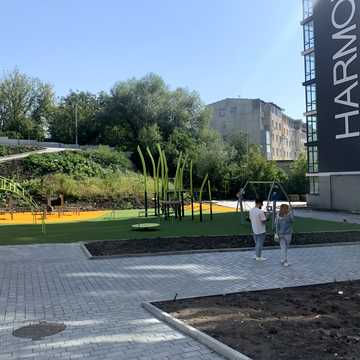 Тернопільська вул., (Будинок)