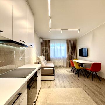 Васильківська вул., 37-Г