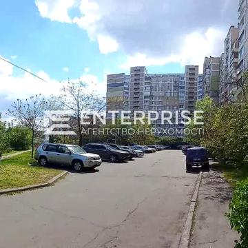 Ревуцького вул., 13