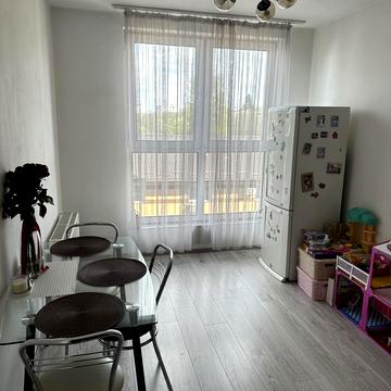 Володимира Великого вул. (Артема), 10-Б