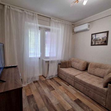 Європейського Союзу просп. (Правди), 88