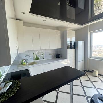 Євгена Чикаленка вул., 59/9