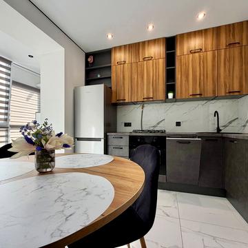 Отця Івана Блавацького вул., 18 к1