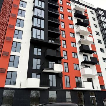 Степана Бандери вул., (Будинок 1)