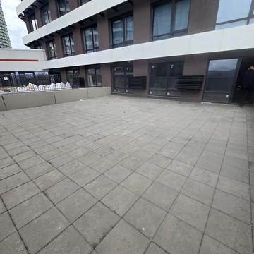 Дніпровська набережна вул., 15-Ж