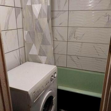 Підлісна вул., 6