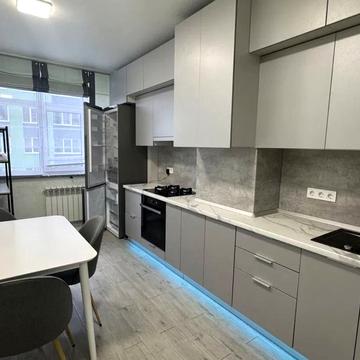 Григорія Сковороди вул., 11