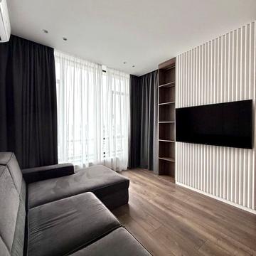 Деміївська вул., 33