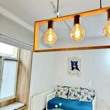 Театральна вул., 6