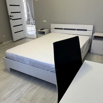 Садова вул., 7