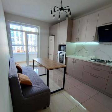 Героїв Крут вул., 6