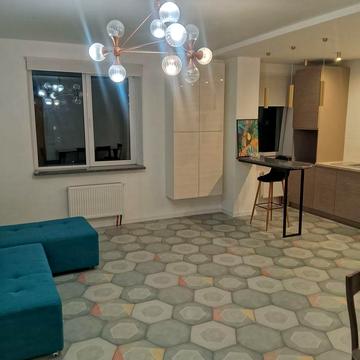 Павла Чубинського вул., 13-А