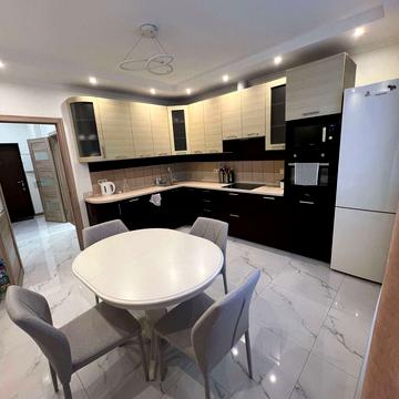 Юрія Кондратюка вул., 3