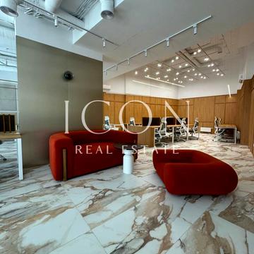 Буслівська вул., 12